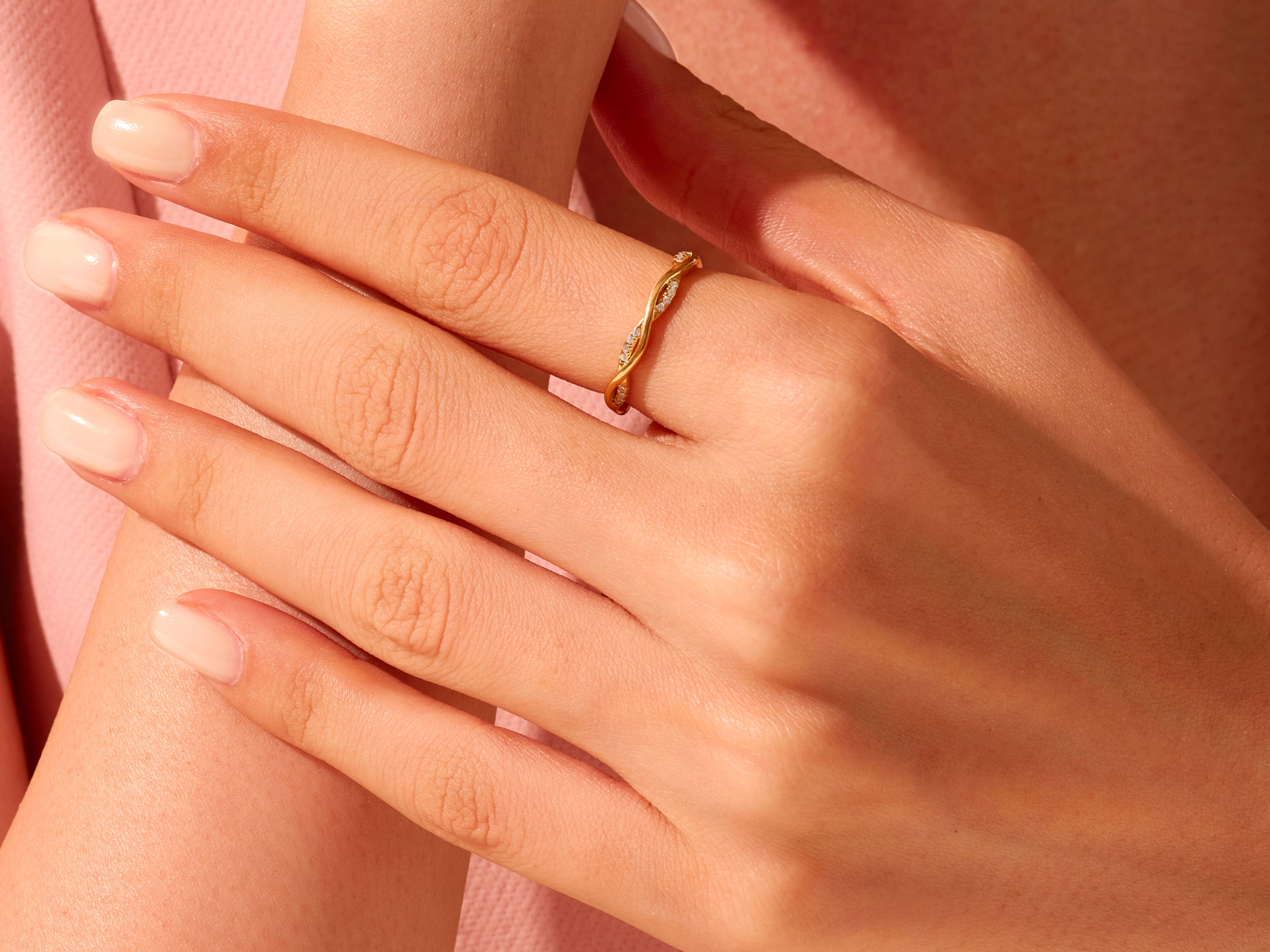Twisted Vine Wedding Band