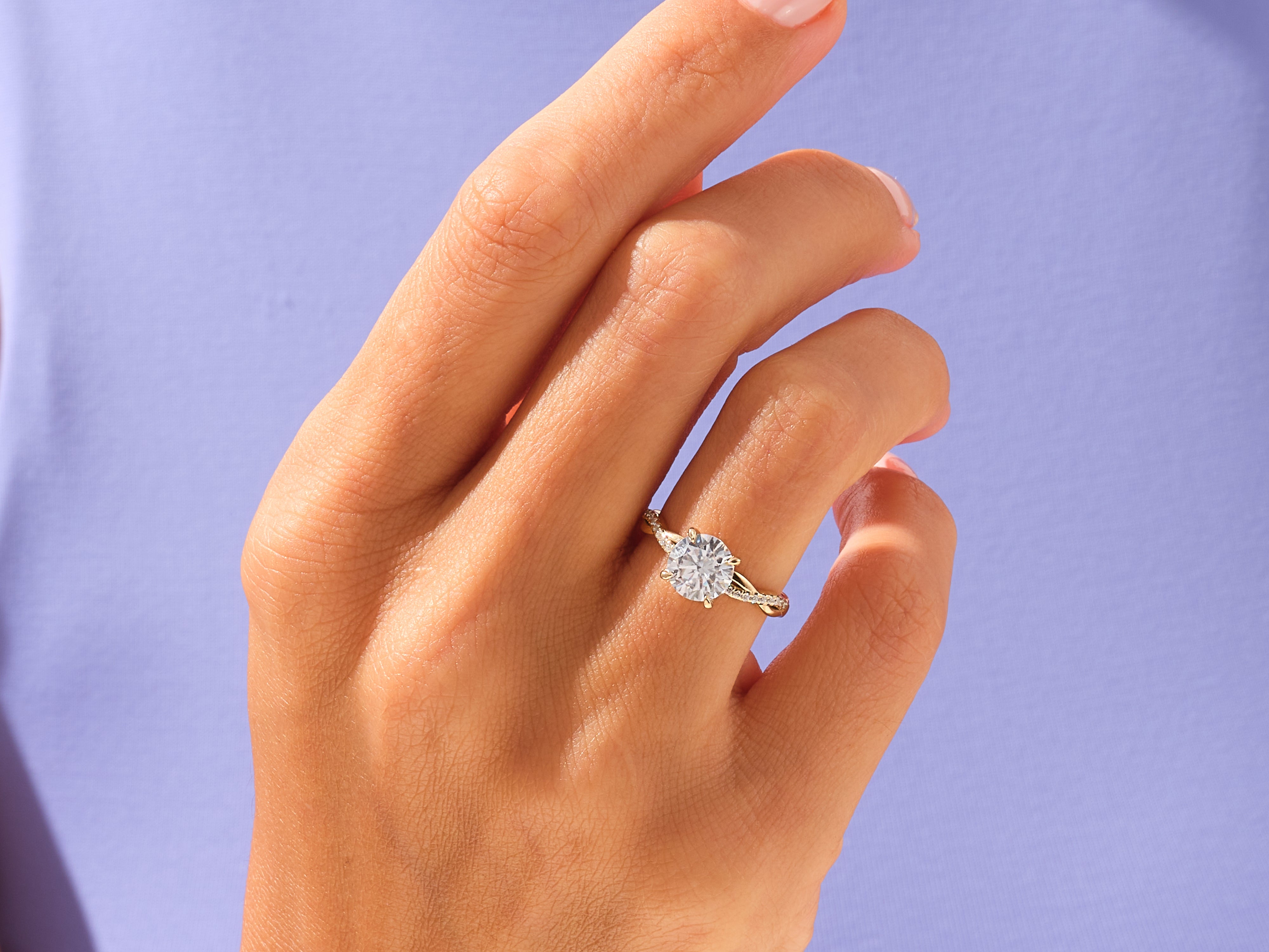 Round Twisted Engagement Ring