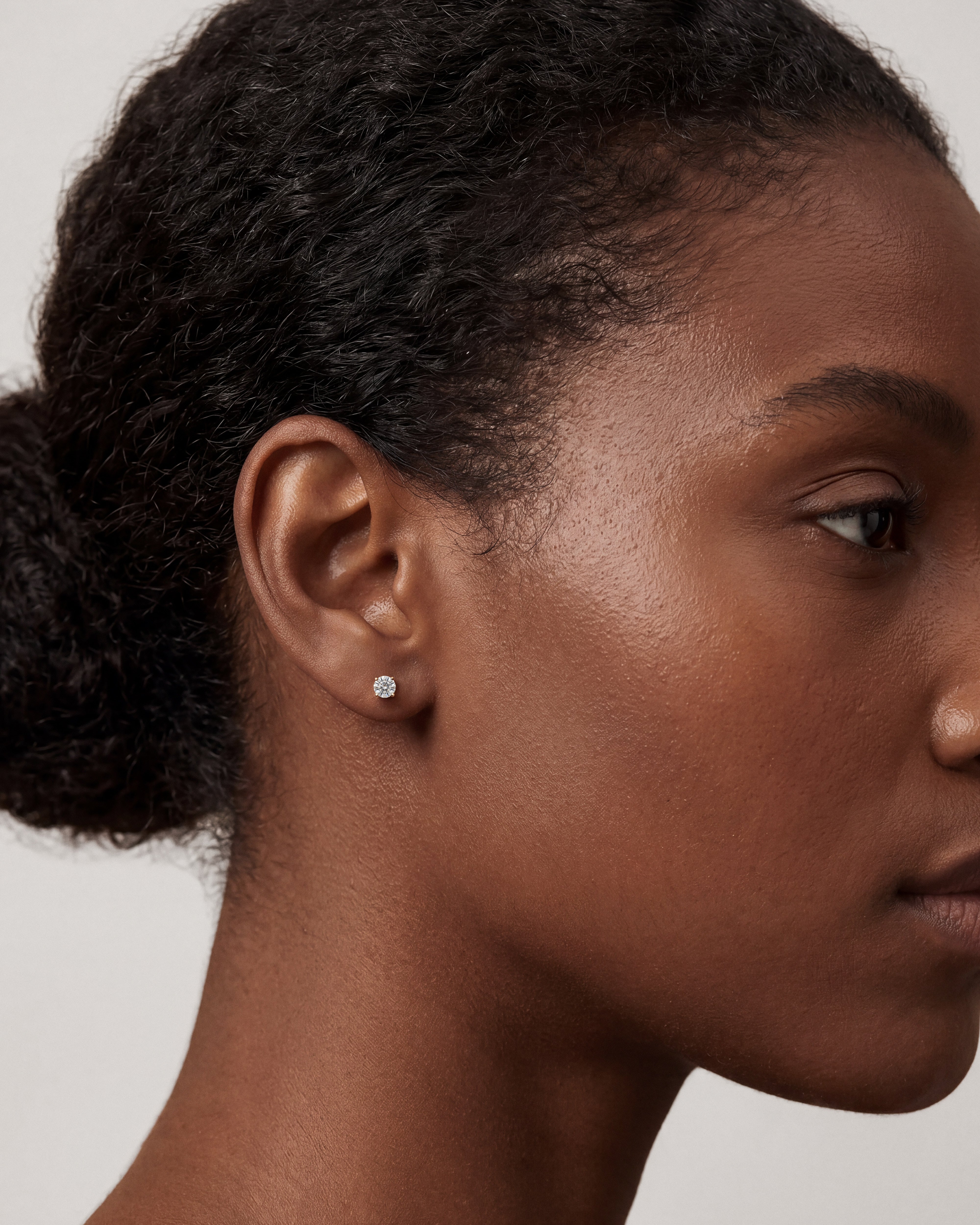 Round Cut Stud Earrings (0.75 ct tw)