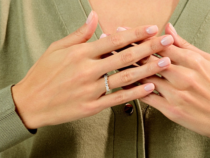 Vertical Baguette Wedding Band