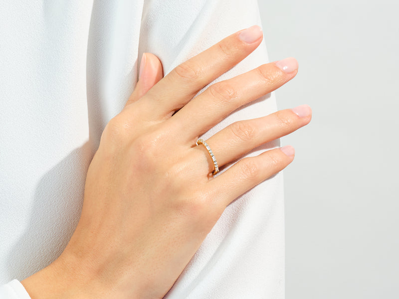 Alternating Baguette Wedding Band