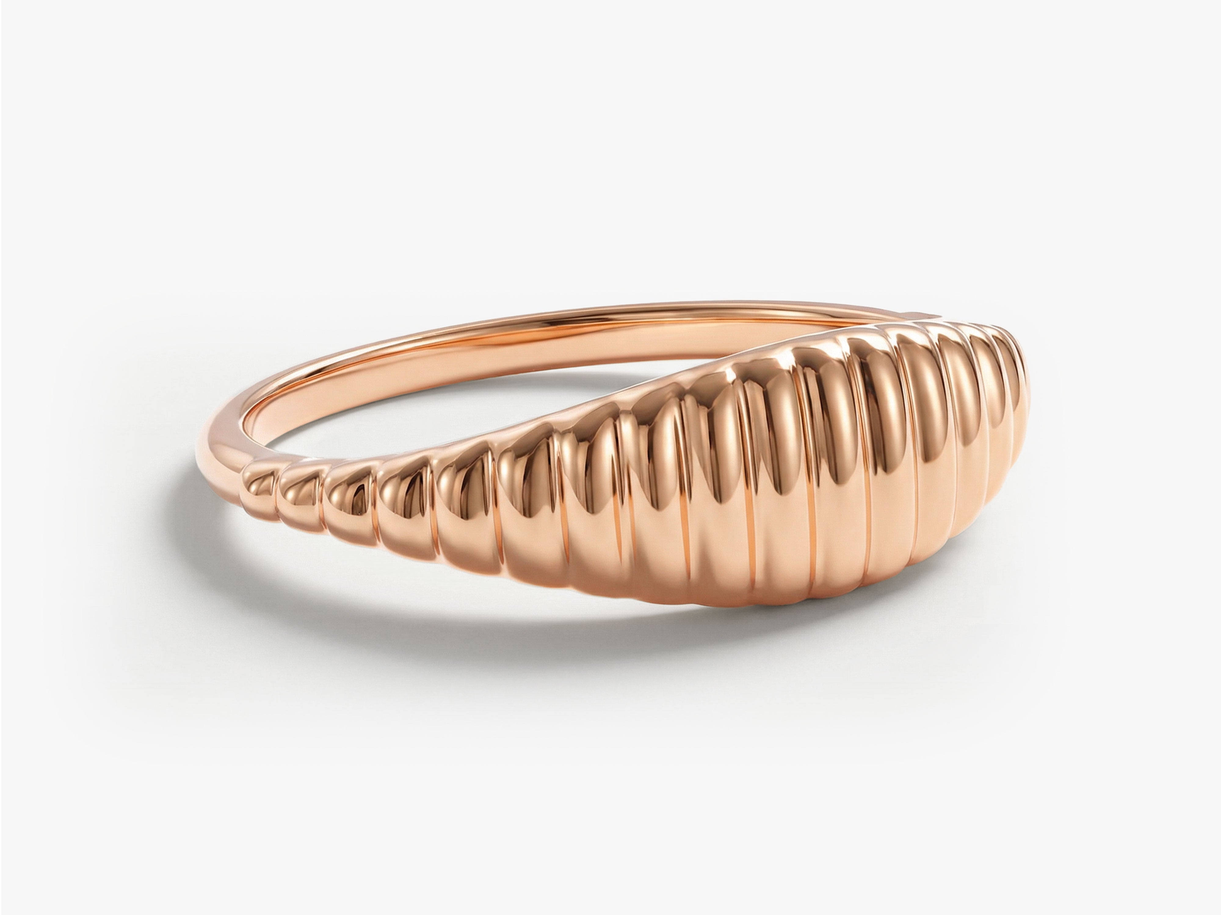 Wavy Horizon Signet Ring
