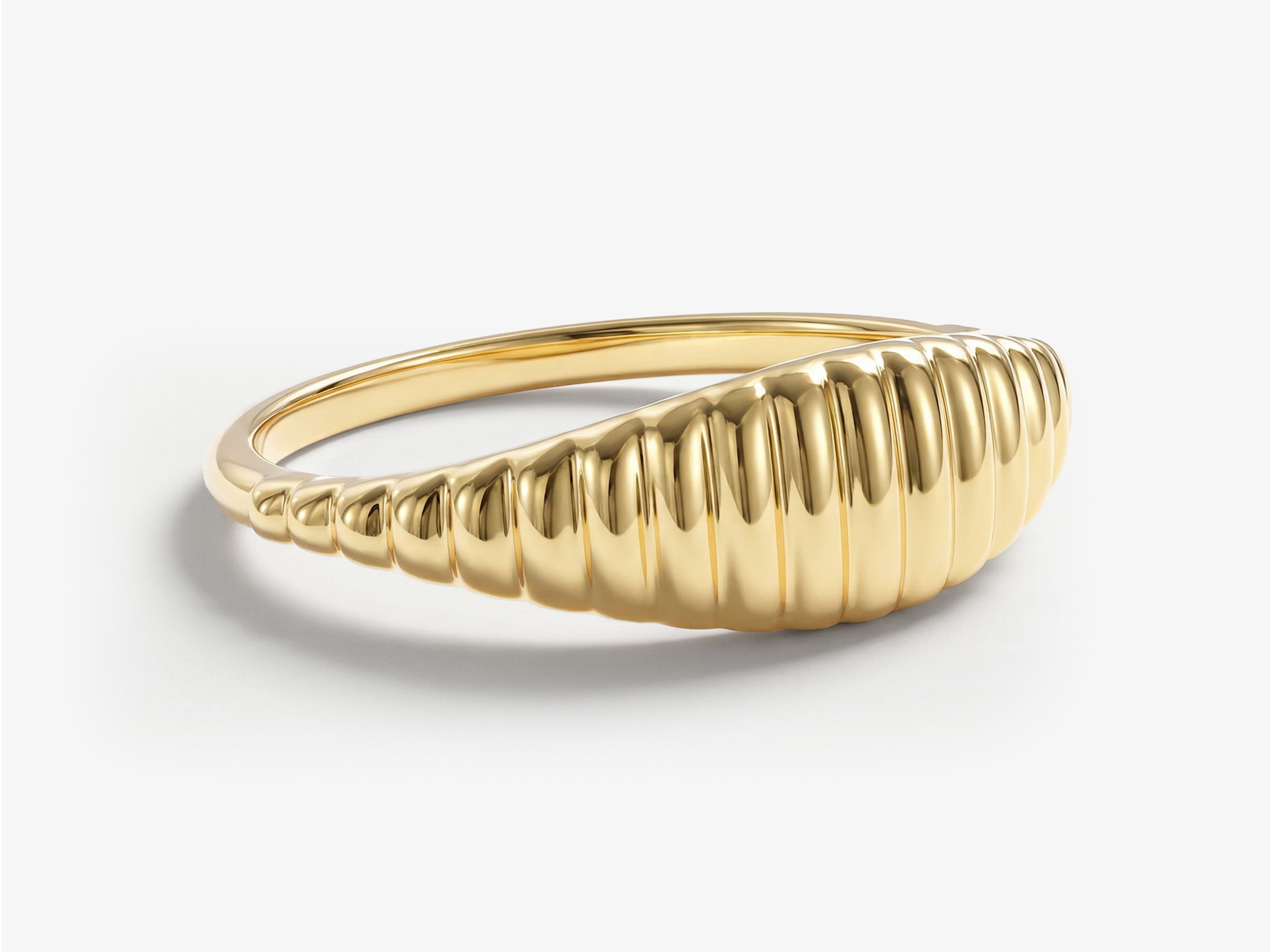 Wavy Horizon Signet Ring