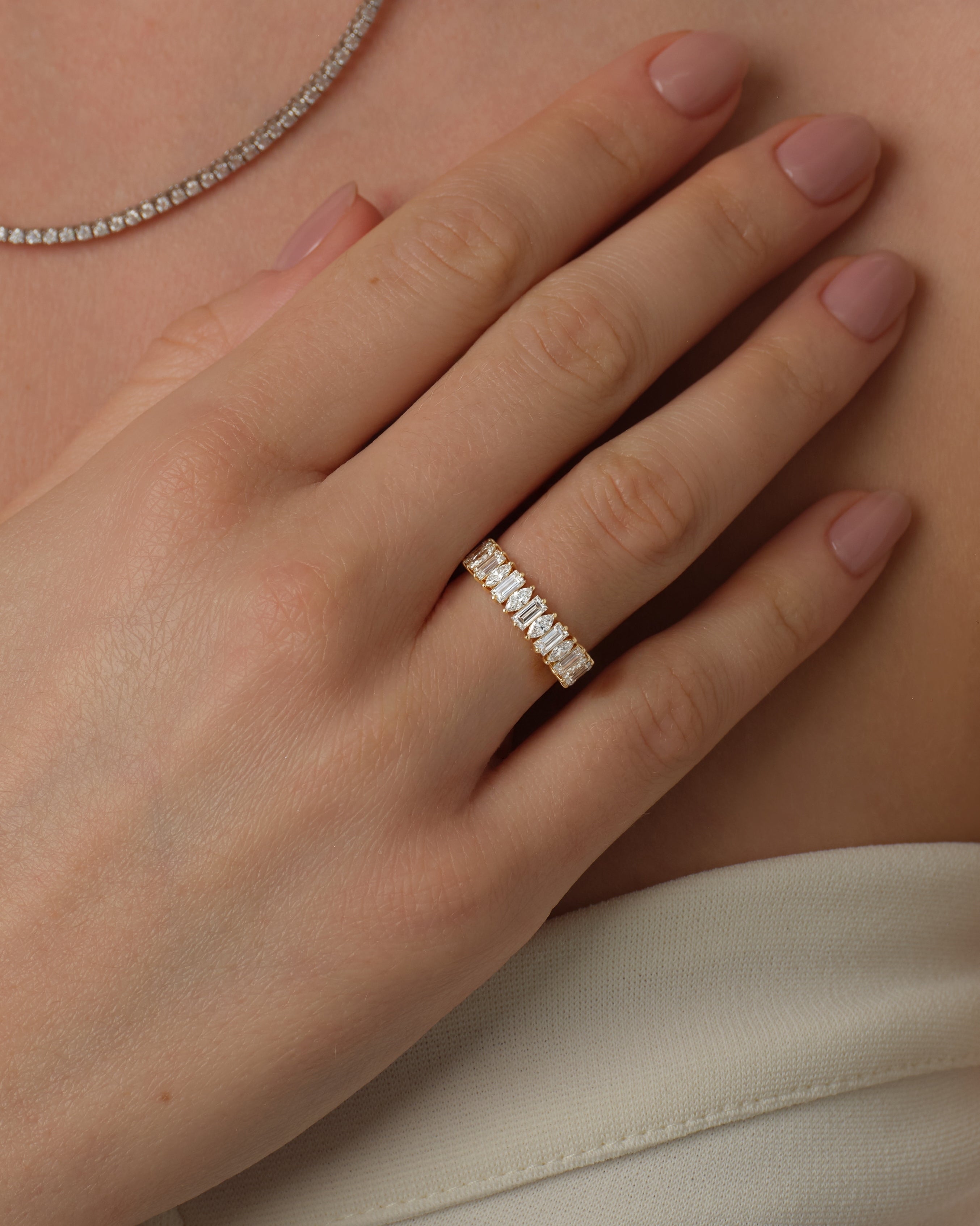 Pillar Wedding Band (1.60 CT TW)