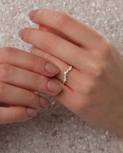 Chevron Nesting Wedding Band (0.30 CT TW)