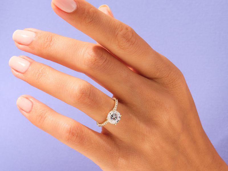 Round Cut Engagement Ring with Pave Set Side Stones