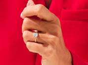Round Twisted Engagement Ring