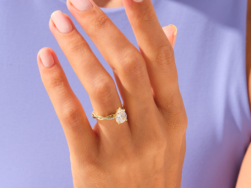 Pear Twisted Engagement Ring