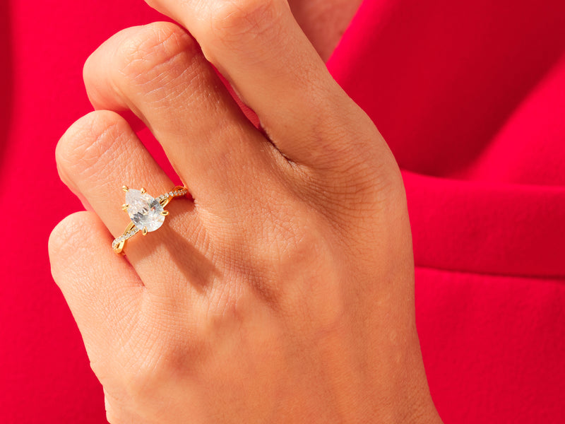 Pear Twisted Engagement Ring