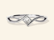 Twist Princess Promise Ring