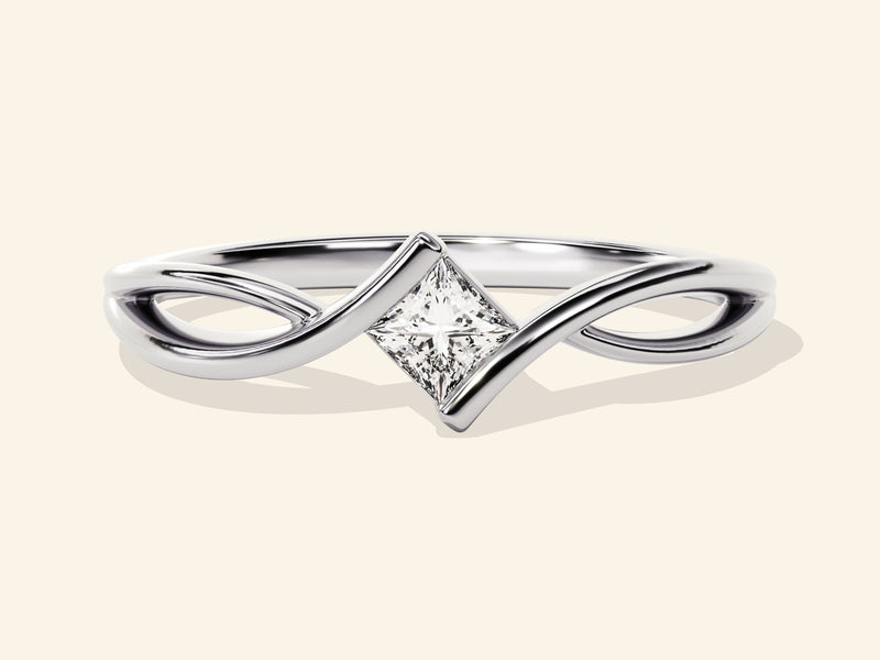 Twist Princess Promise Ring