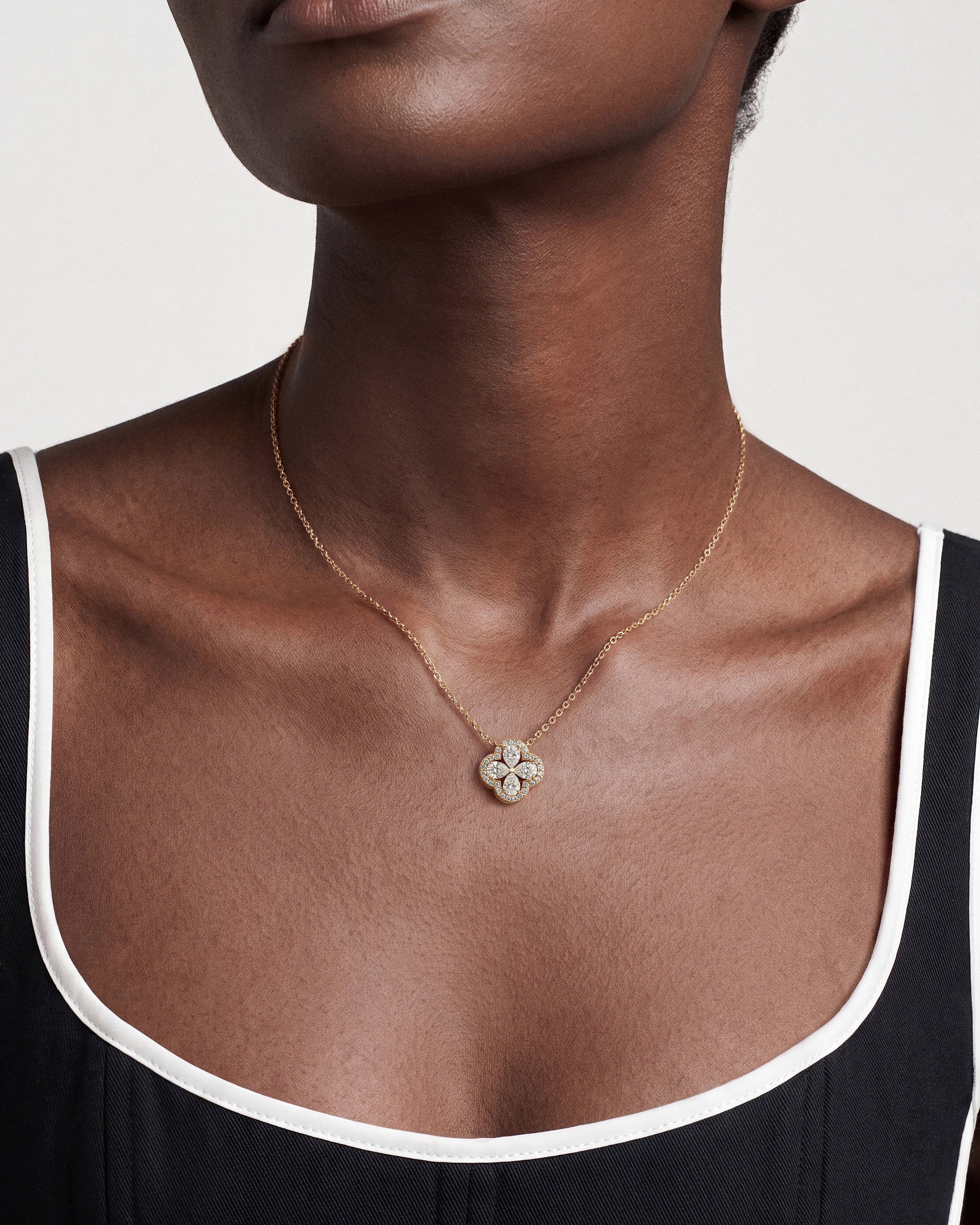 Lucky Halo Clover Necklace