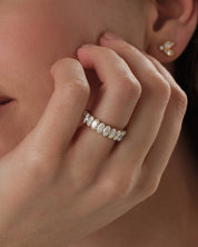 Shared Prong Oval Eternity Band (5.00 CT TW)