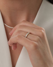 Shared Prong Oval Half Eternity Band (0.75 CT TW)