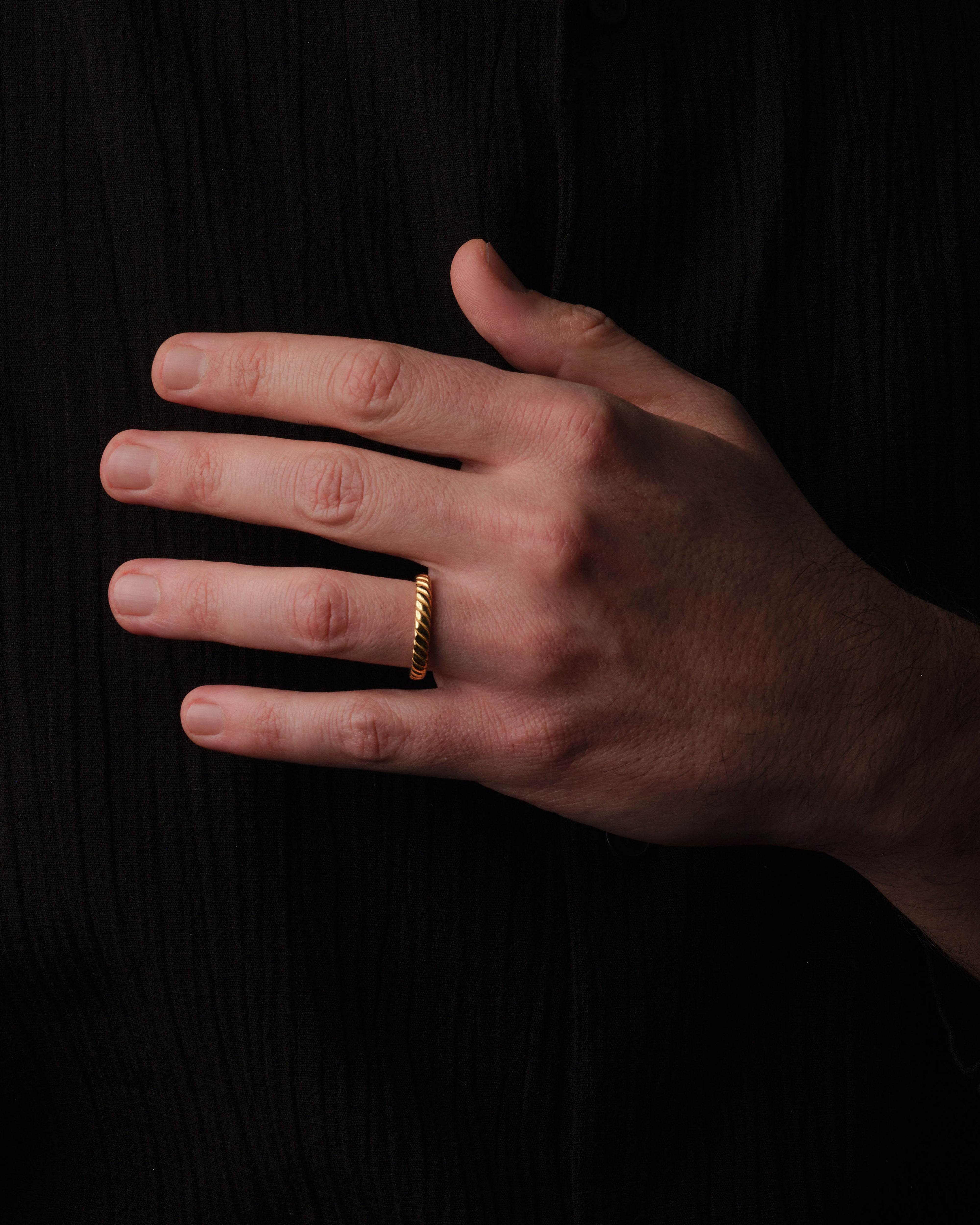 Oxidized Twist Band Ring