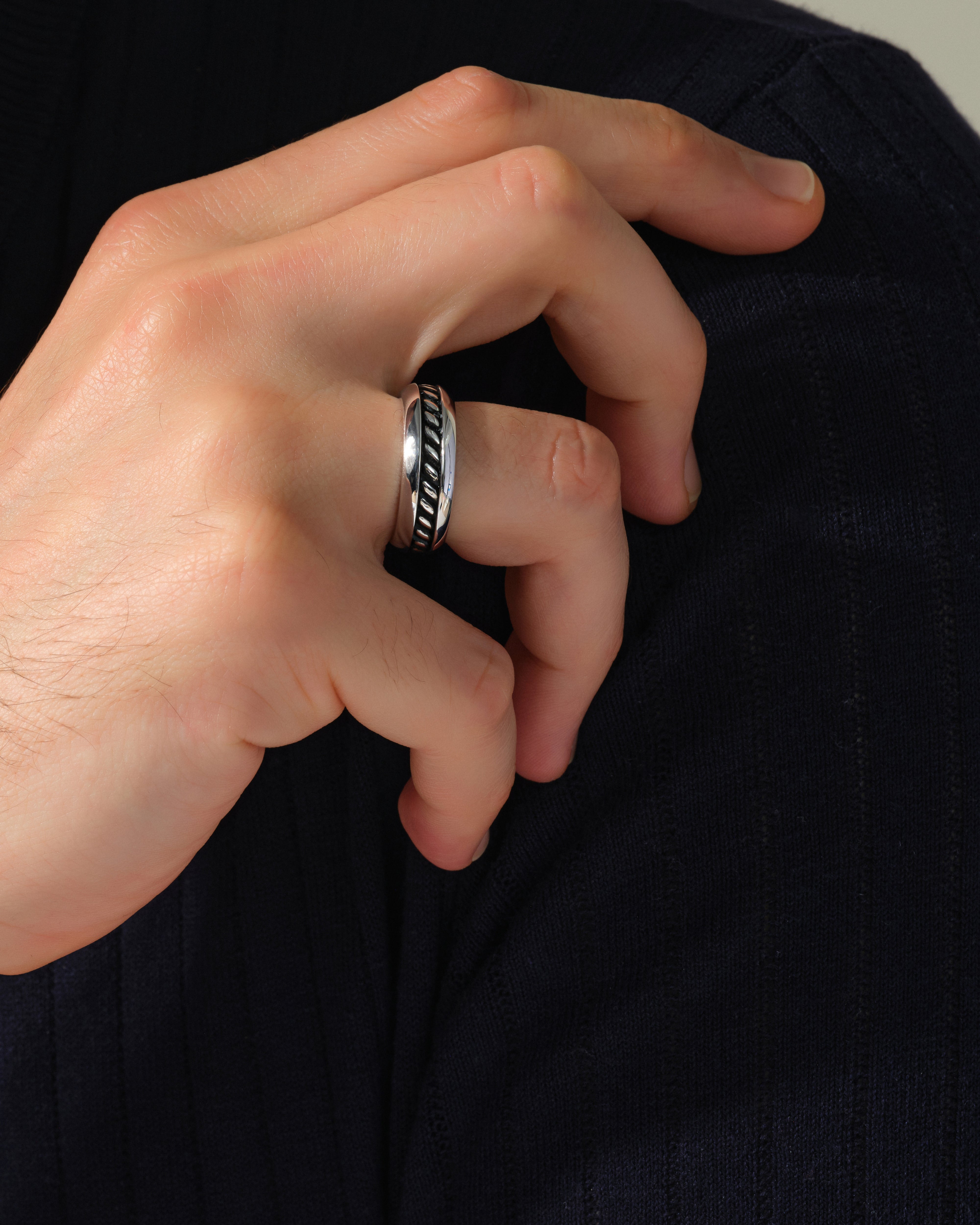 Twisted Cable Band Ring