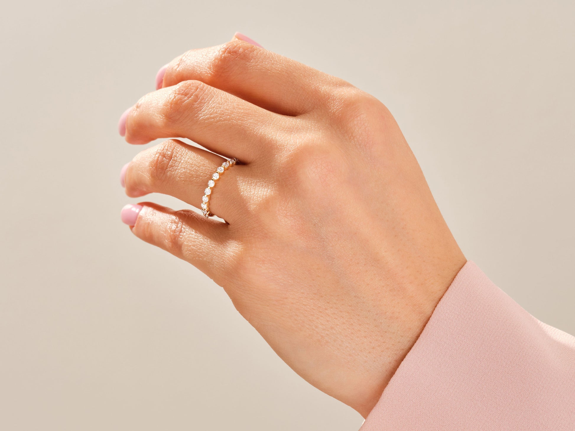 Floating Eleven Stone Moissanite Anniversary Band (0.33 CT TW)