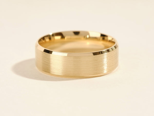 7mm Beveled Edge Men's Gold Wedding Band - Matte Brushed