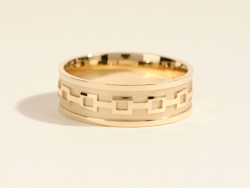 7mm Celtic Pattern Men's Gold Wedding Band